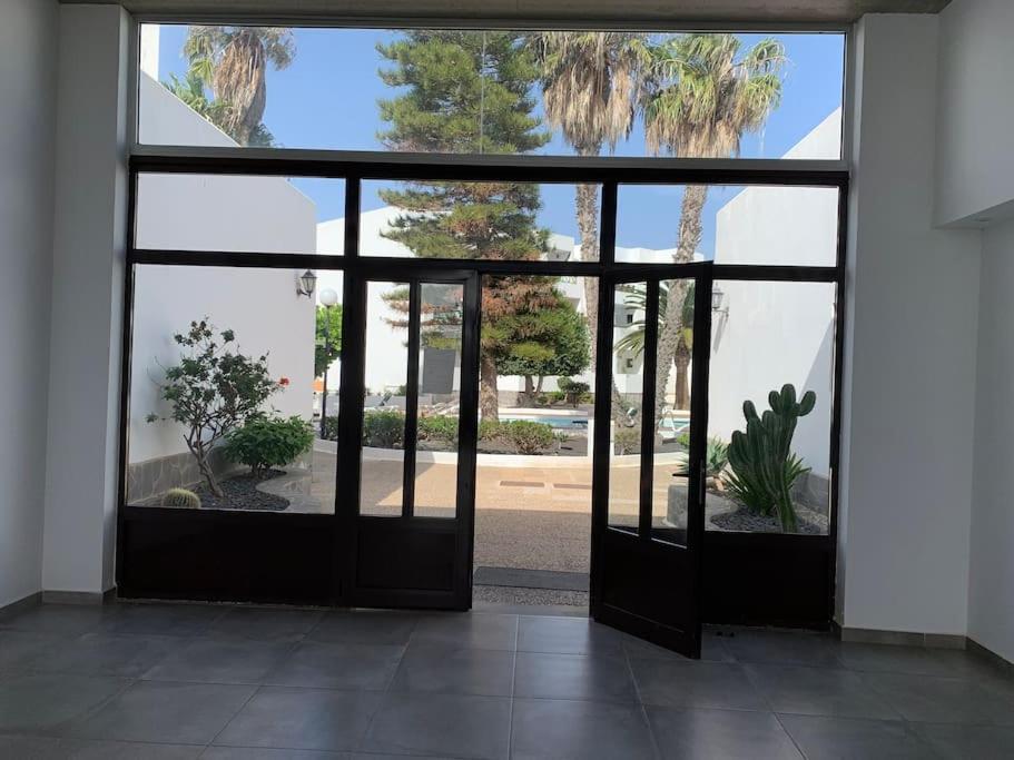 Coqueto Apartamento Zua Con Piscina Costa Teguise Ngoại thất bức ảnh