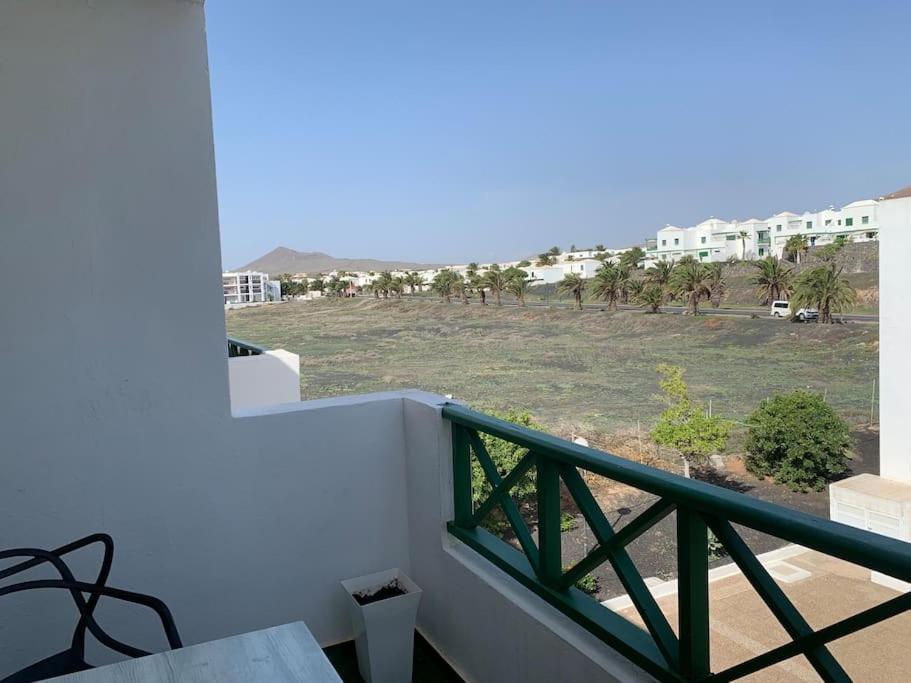 Coqueto Apartamento Zua Con Piscina Costa Teguise Ngoại thất bức ảnh