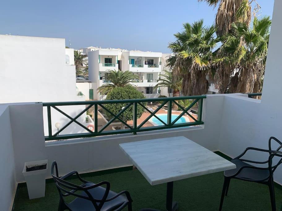 Coqueto Apartamento Zua Con Piscina Costa Teguise Ngoại thất bức ảnh