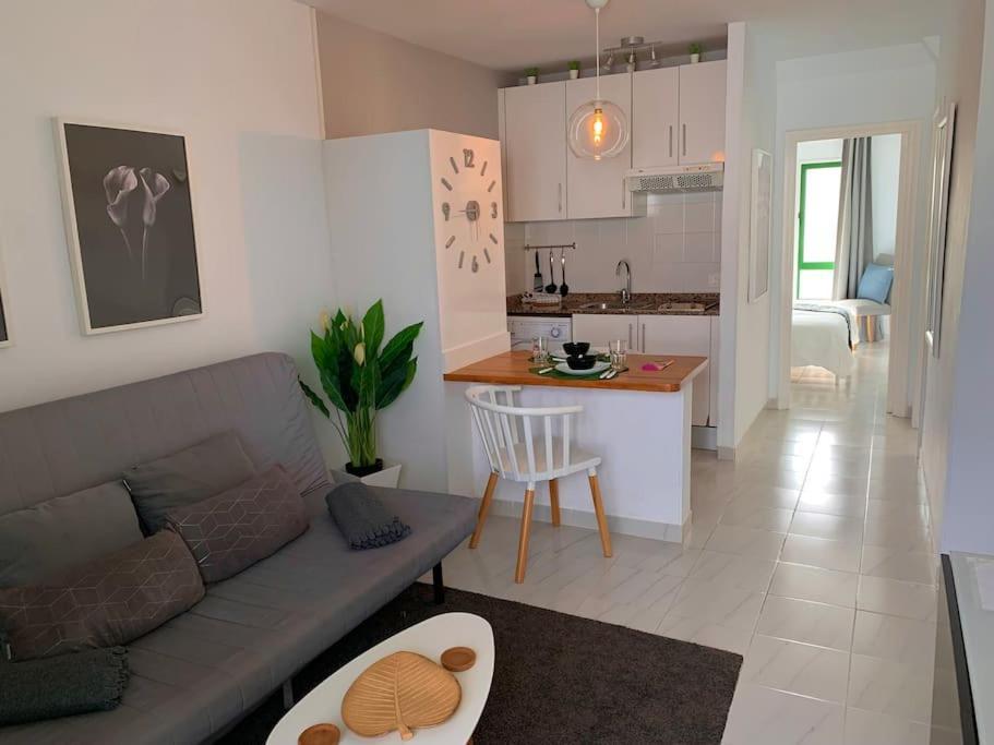Coqueto Apartamento Zua Con Piscina Costa Teguise Ngoại thất bức ảnh
